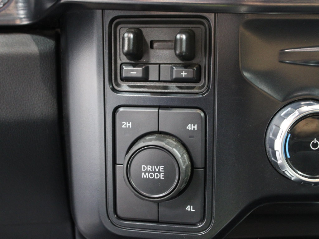 Used 2025 Ford F450 Lariat w/ FX4 Off-Road Package AWD/4WD image 69