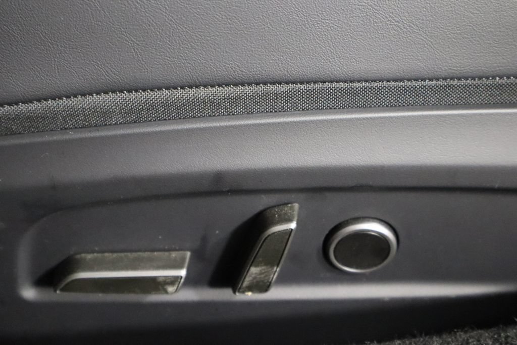 Used 2024 Tesla Model 3 Standard Range RWD image 19
