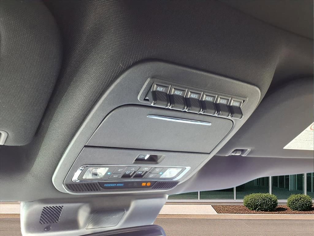 Used 2024 Ford F250 Platinum image 8