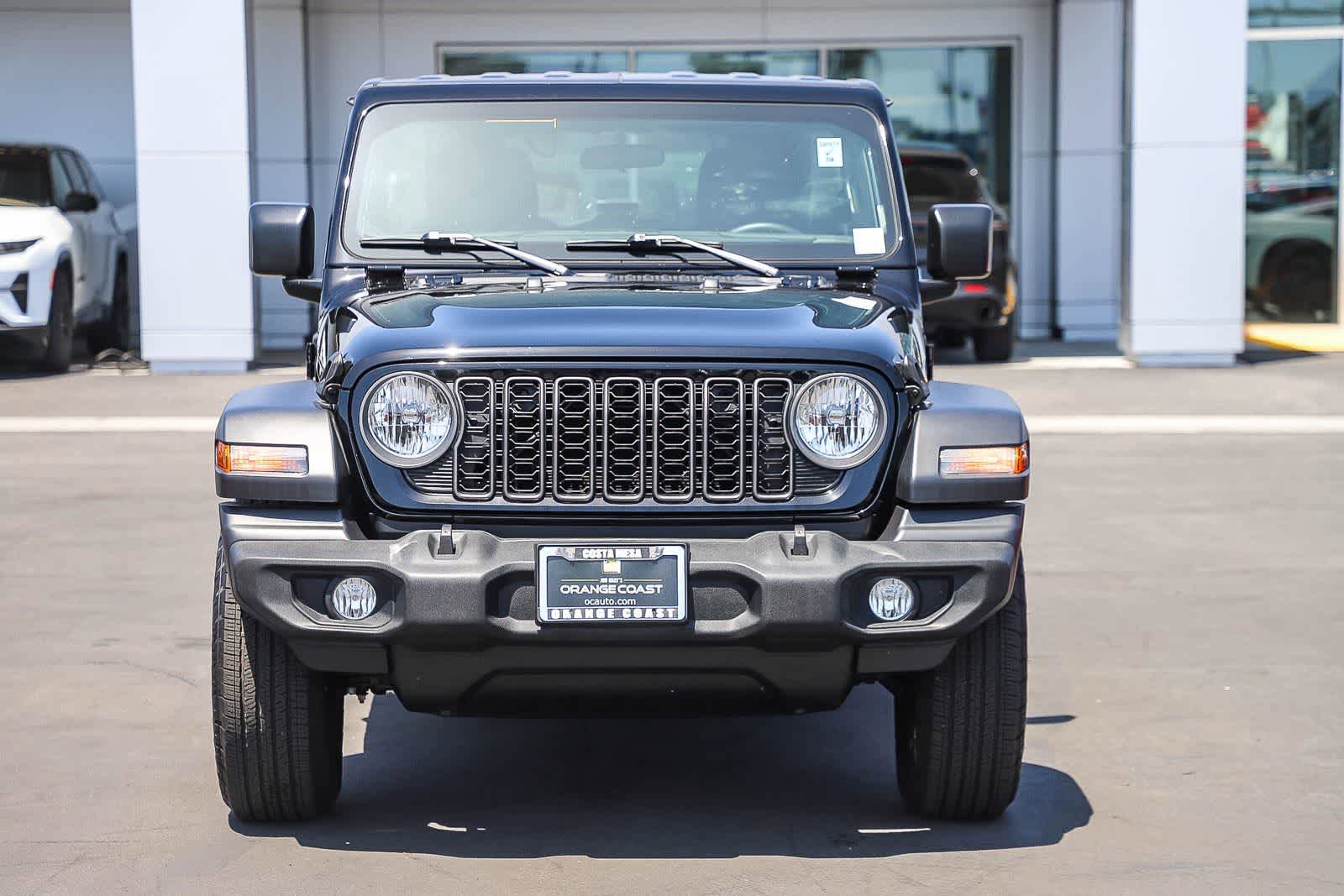 Used 2024 Jeep Wrangler Unlimited Sport AWD/4WD image 2