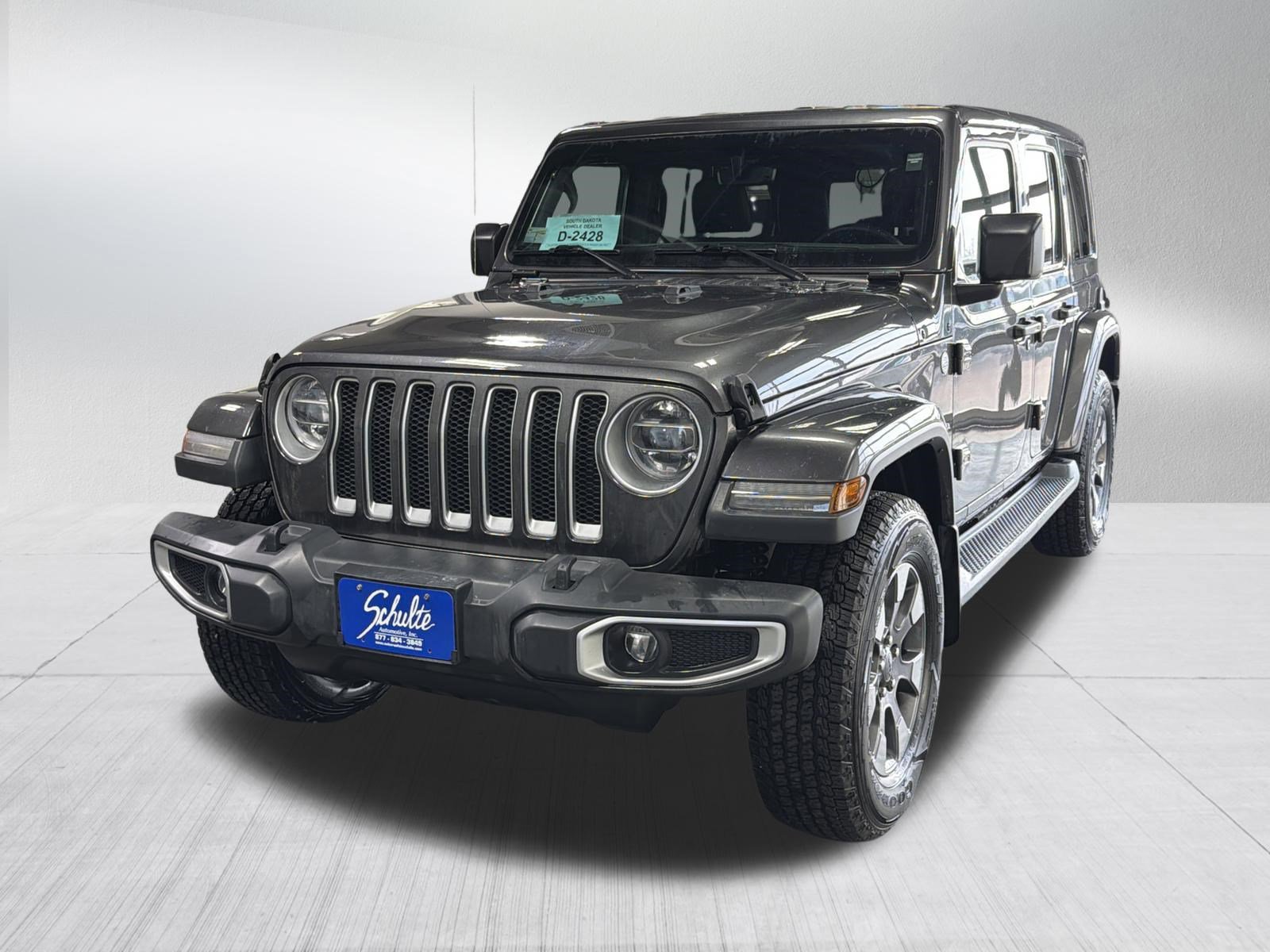 Used 2018 Jeep Wrangler Unlimited Sahara image 3