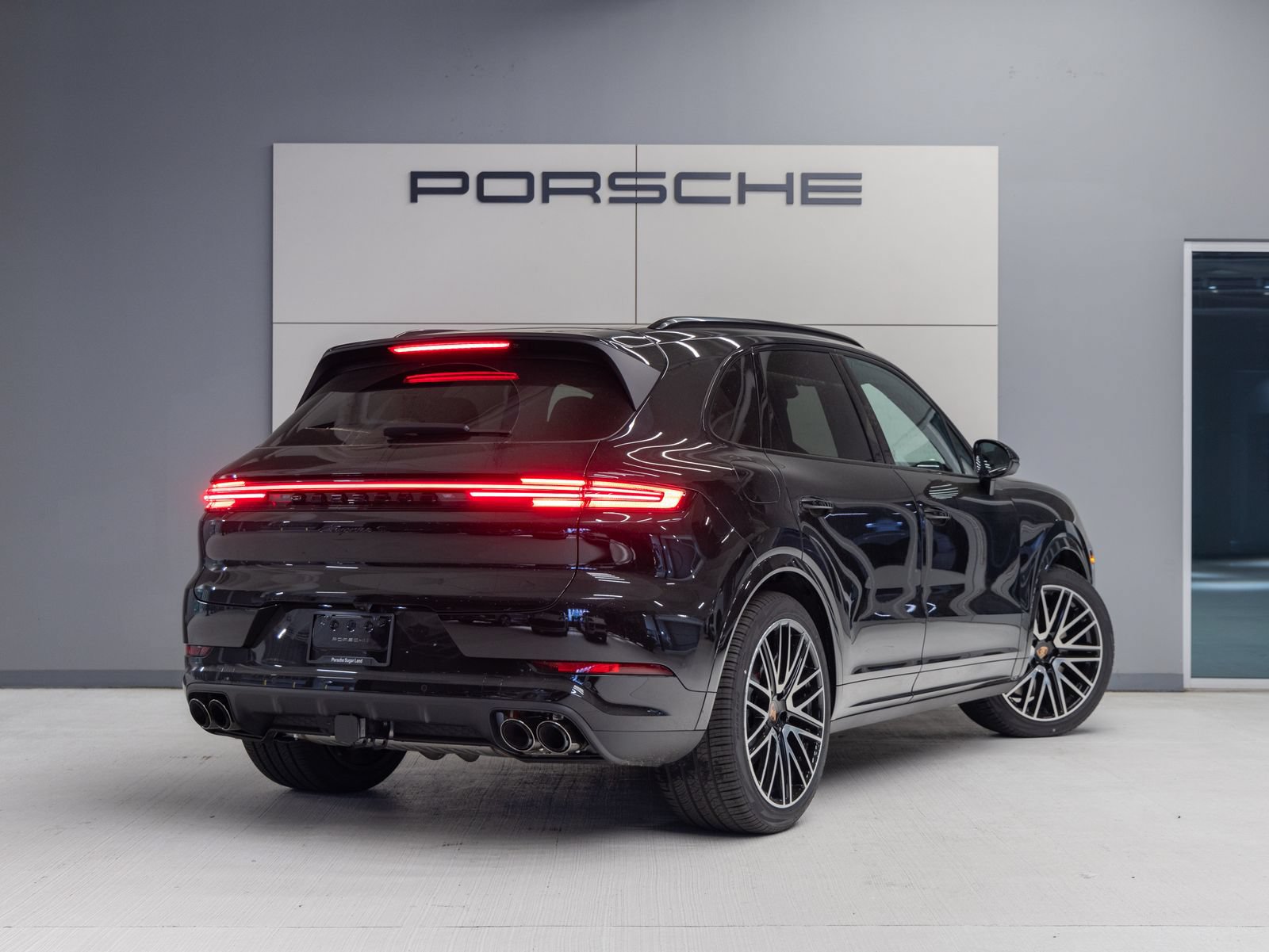New 2026 Porsche Cayenne S AWD/4WD image 7