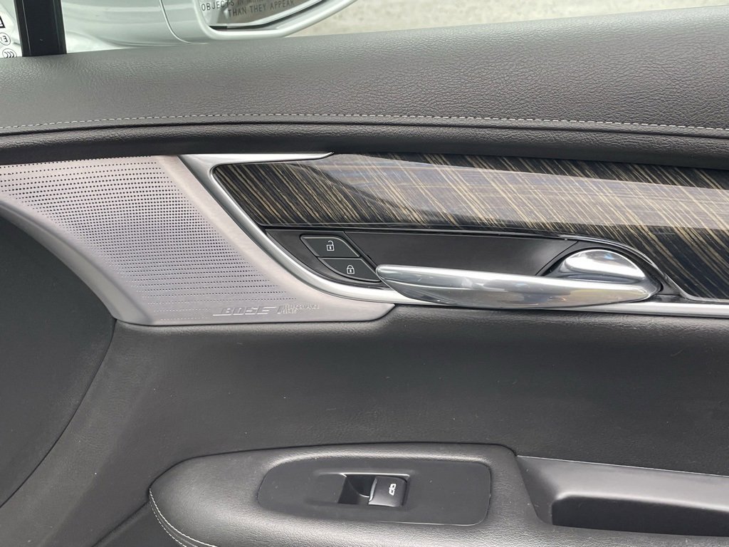 Used 2020 Cadillac XT6 Premium Luxury image 14