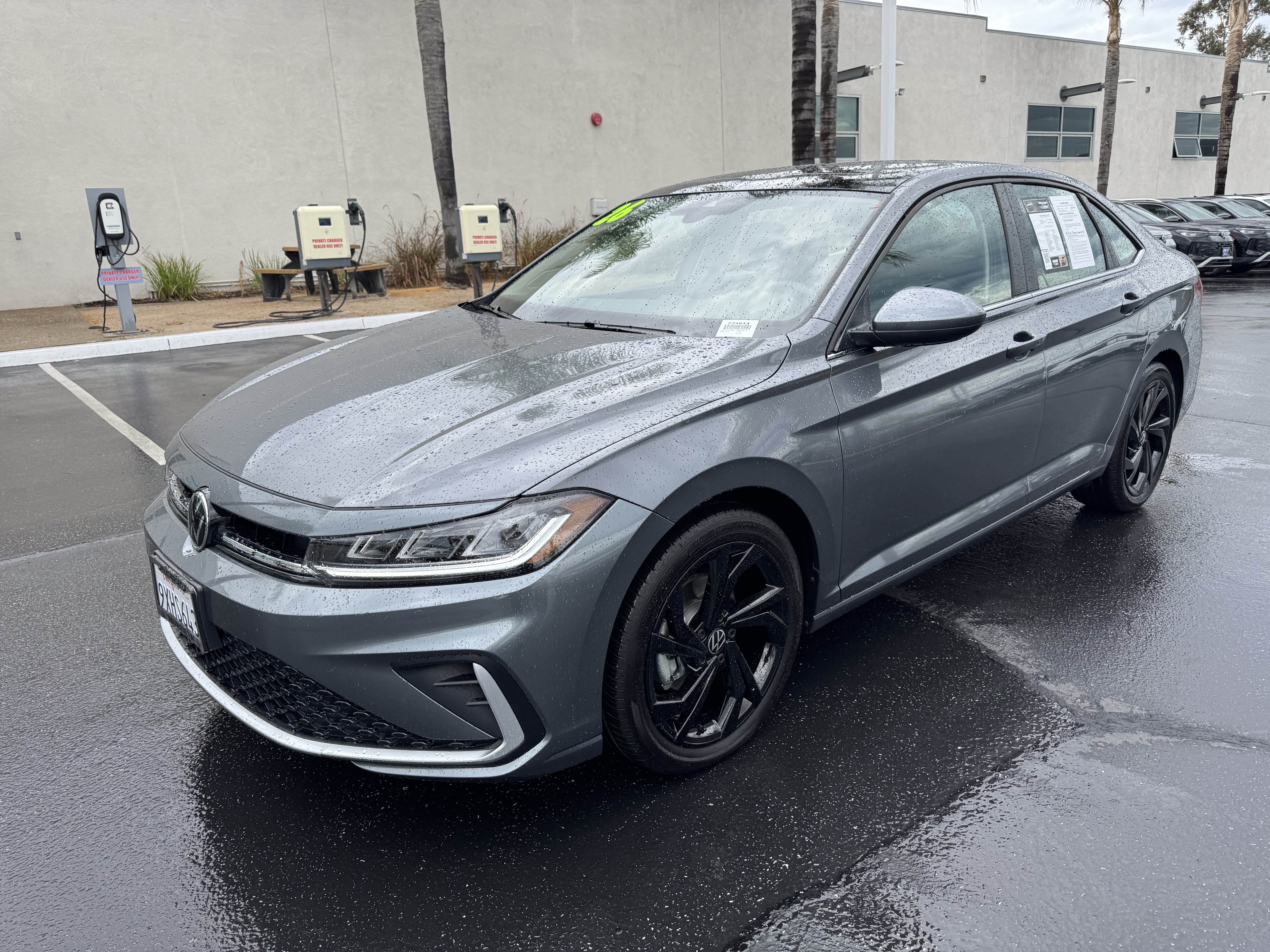 Used 2026 Volkswagen Jetta SE FWD image 4