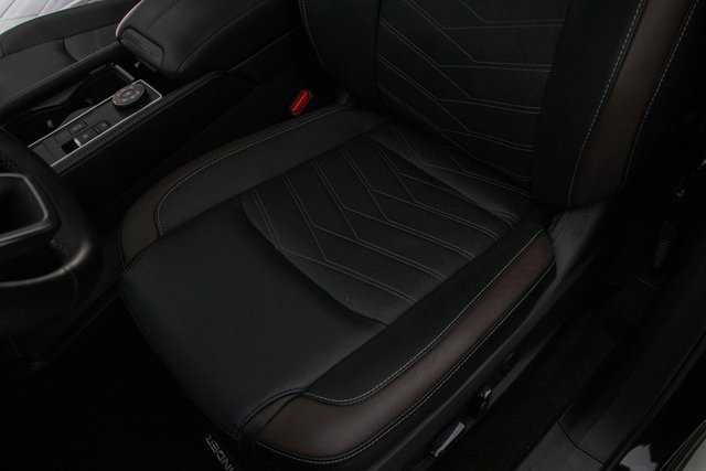 Used 2024 Nissan Pathfinder Platinum w/ Cargo Package image 31