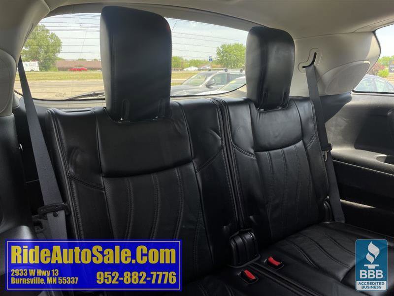 Used 2013 INFINITI JX35 AWD w/ Premium Pkg image 18