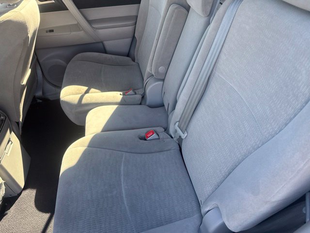 Used 2012 Toyota Highlander FWD w/ Tech Pkg image 21
