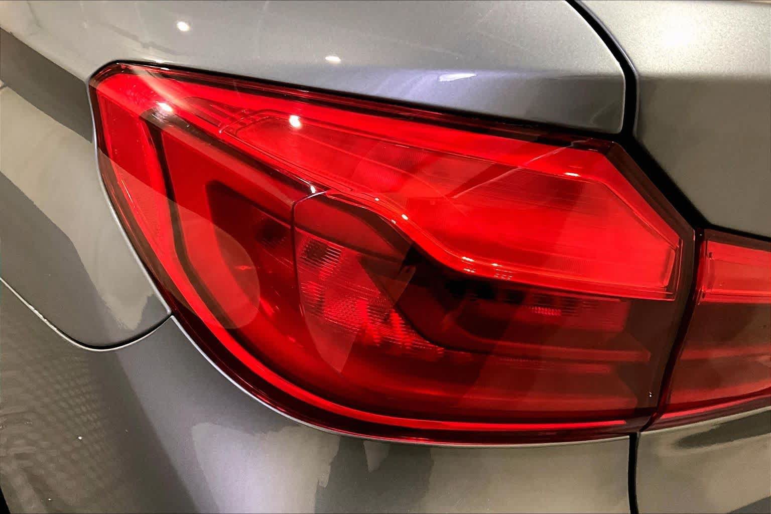 Used 2020 BMW 540i xDrive w/ Executive Package AWD/4WD image 27
