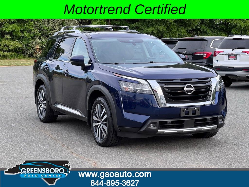 Used 2022 Nissan Pathfinder Platinum w/ Cargo Package AWD/4WD image 2