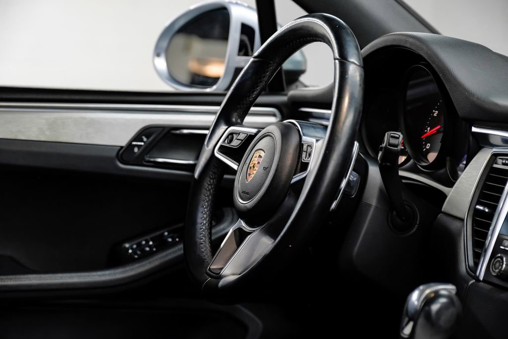 Used 2017 Porsche Macan S image 20