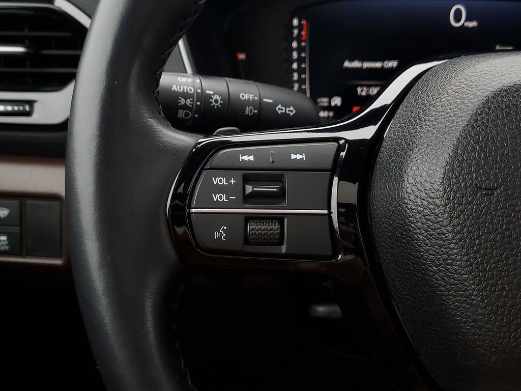 Certified 2025 Honda Pilot Elite image 18