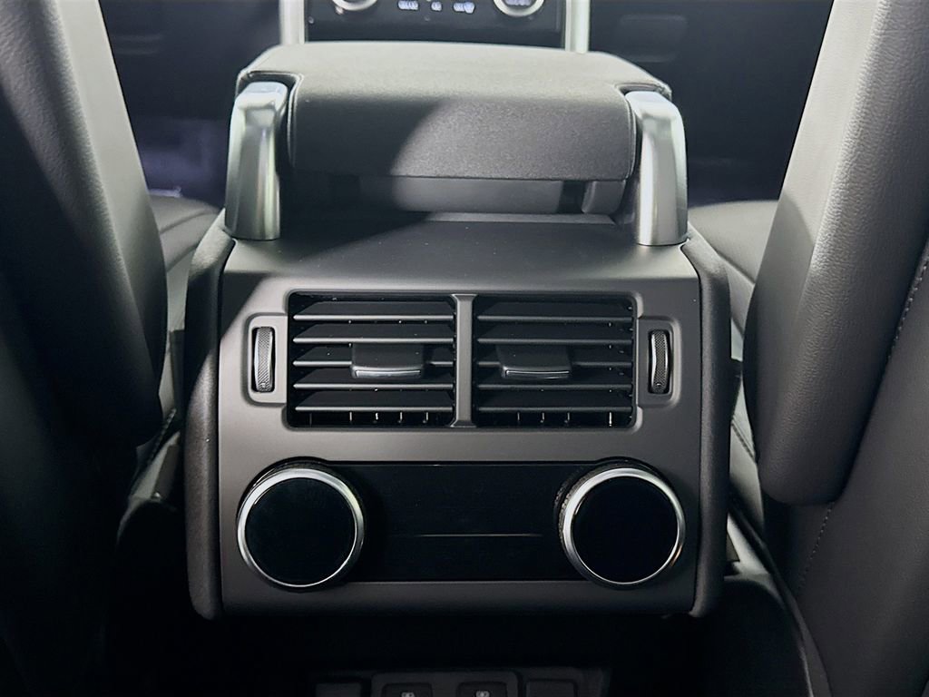 New 2025 Land Rover Discovery S image 25