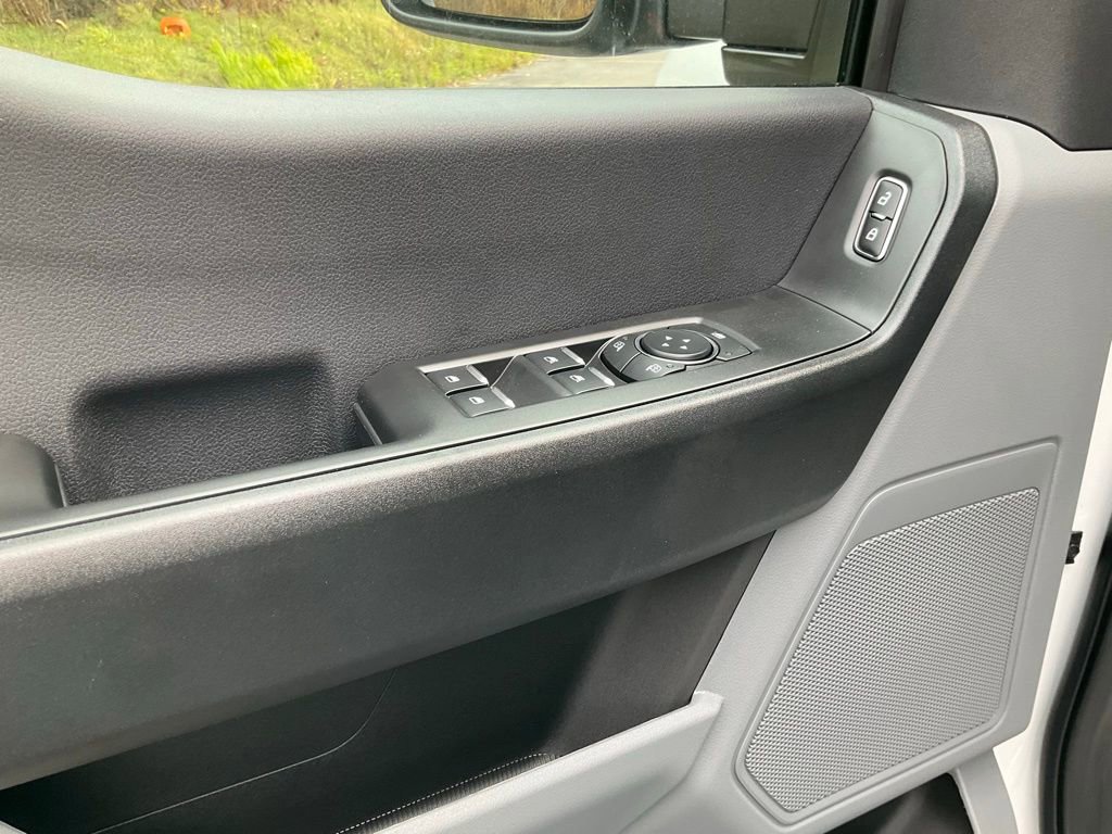New 2026 Ford F350 XL w/ XL Chrome Package image 18