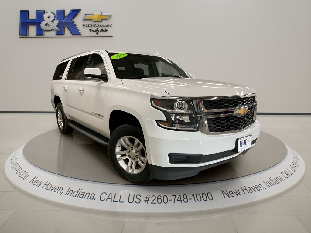 Used 2019 Chevrolet Suburban LT image 1