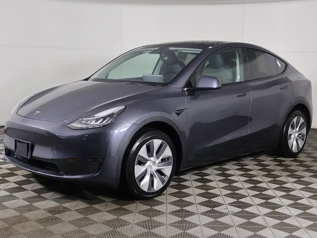 Used 2023 Tesla Model Y Long Range image 9