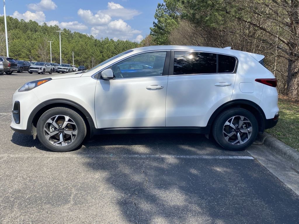 Used 2021 Kia Sportage LX image 4