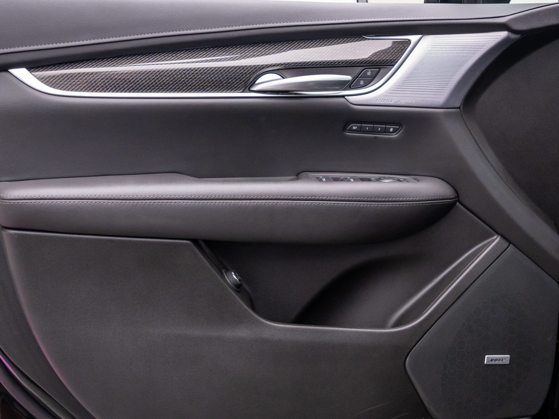Certified 2026 Cadillac XT5 Sportv w/ LPO, Floor Liner Package AWD/4WD image 13