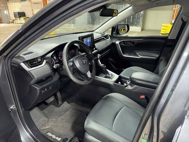 Certified 2020 Toyota RAV4 LE w/ All Weather Liner Package AWD/4WD image 27