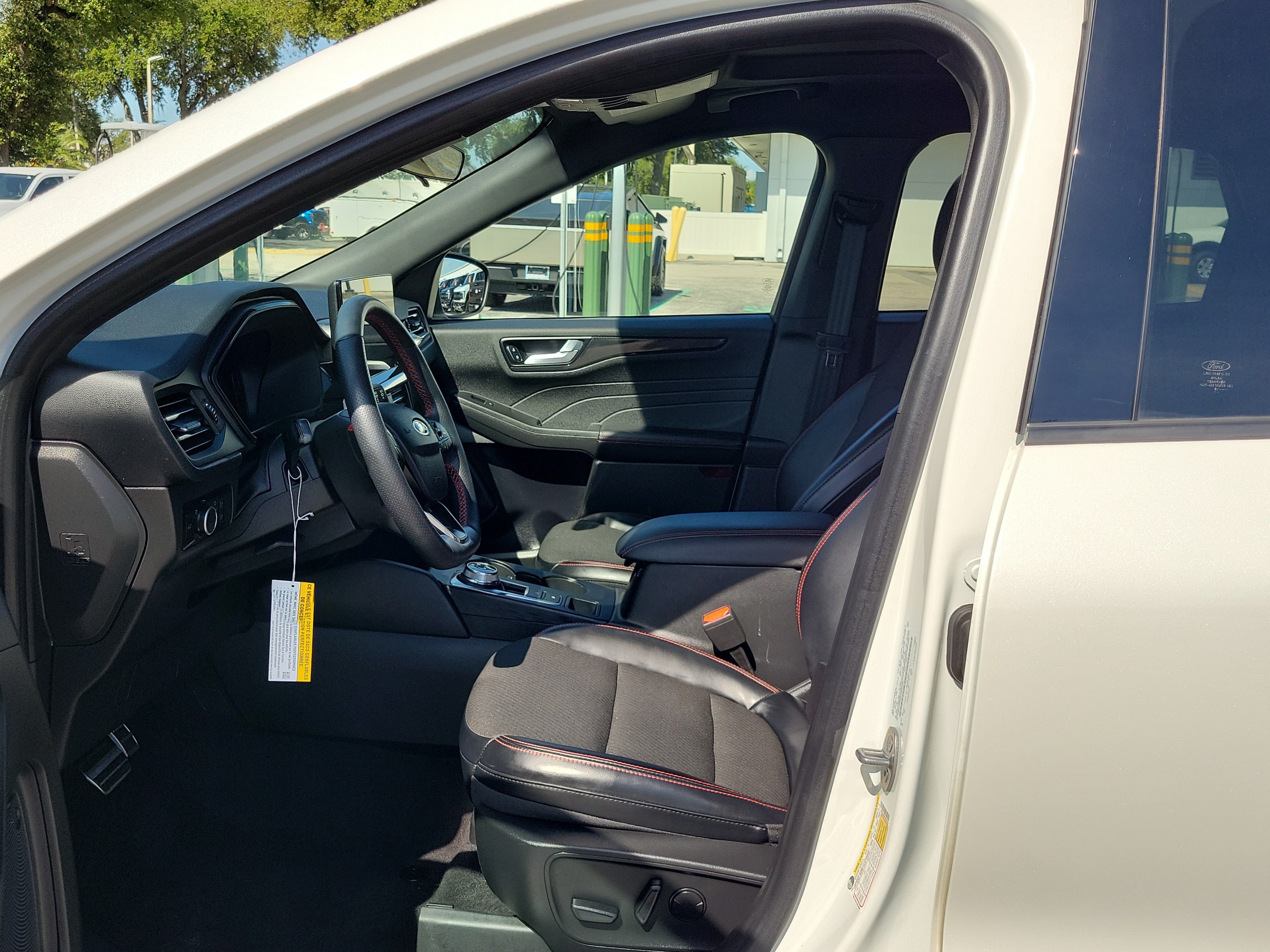 Certified 2023 Ford Escape ST-Line w/ Tech Pack #1 FWD image 20