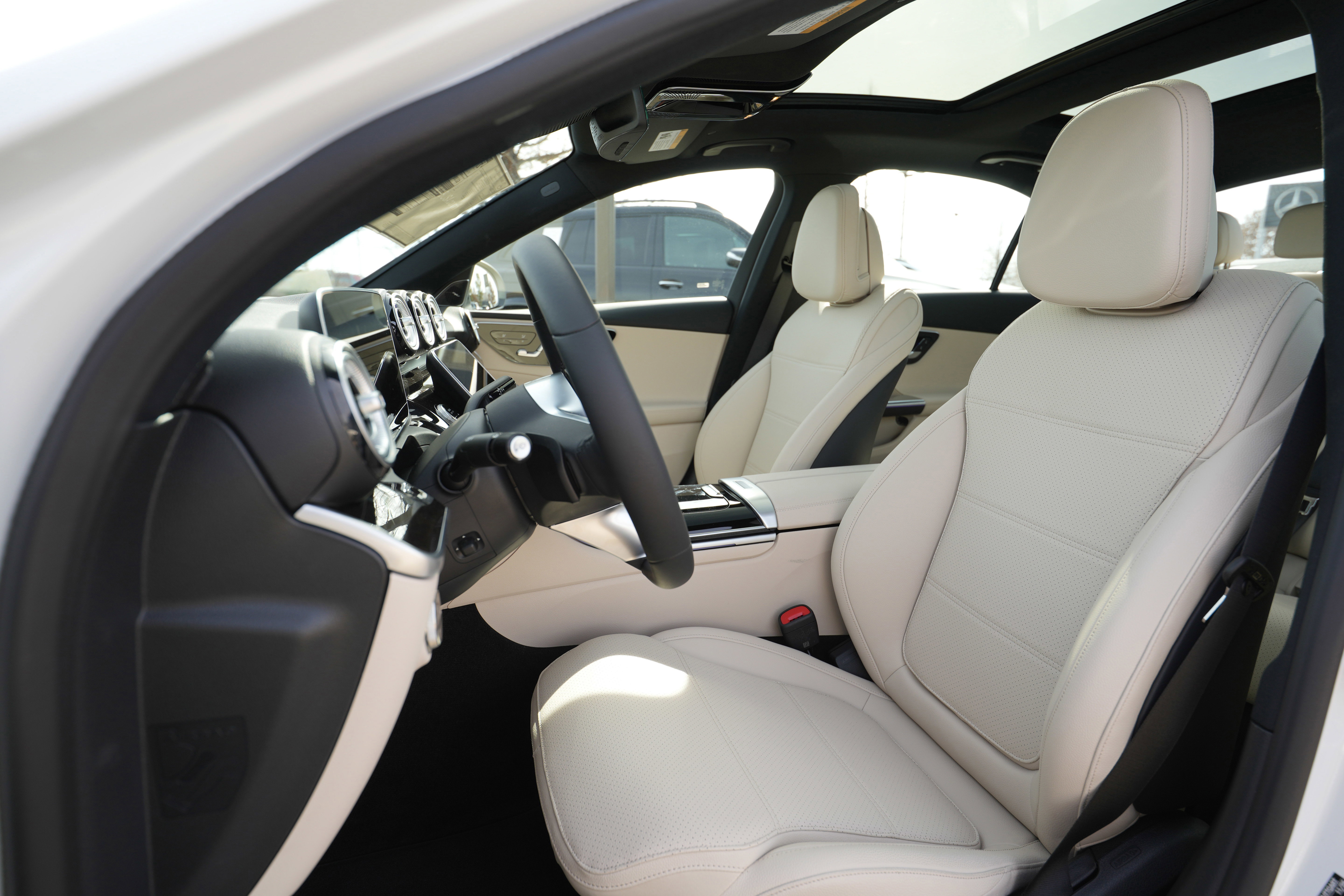 New 2026 Mercedes-Benz C 300 4MATIC Sedan image 33
