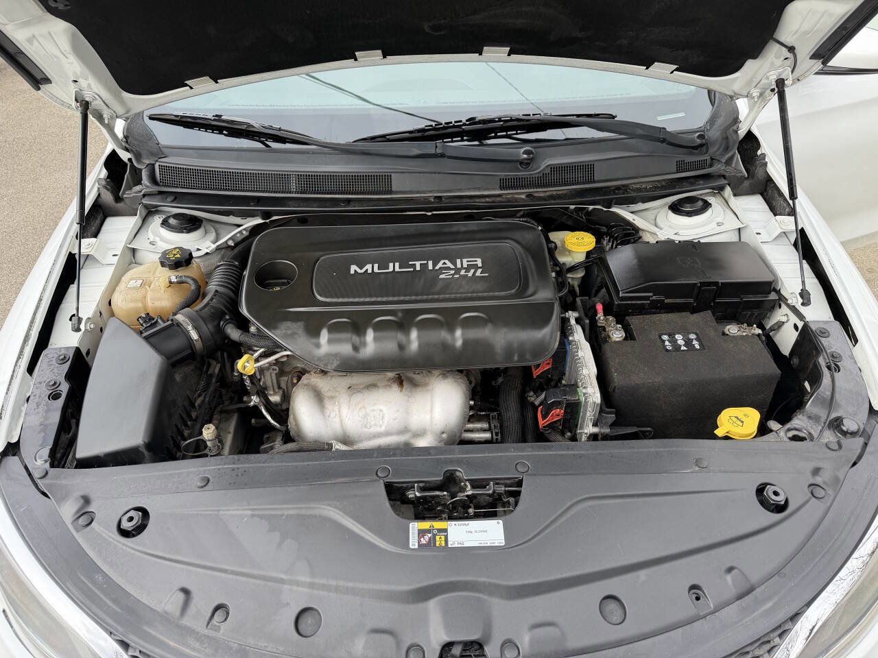 Used 2015 Chrysler 200 Limited w/ Convenience Group image 19