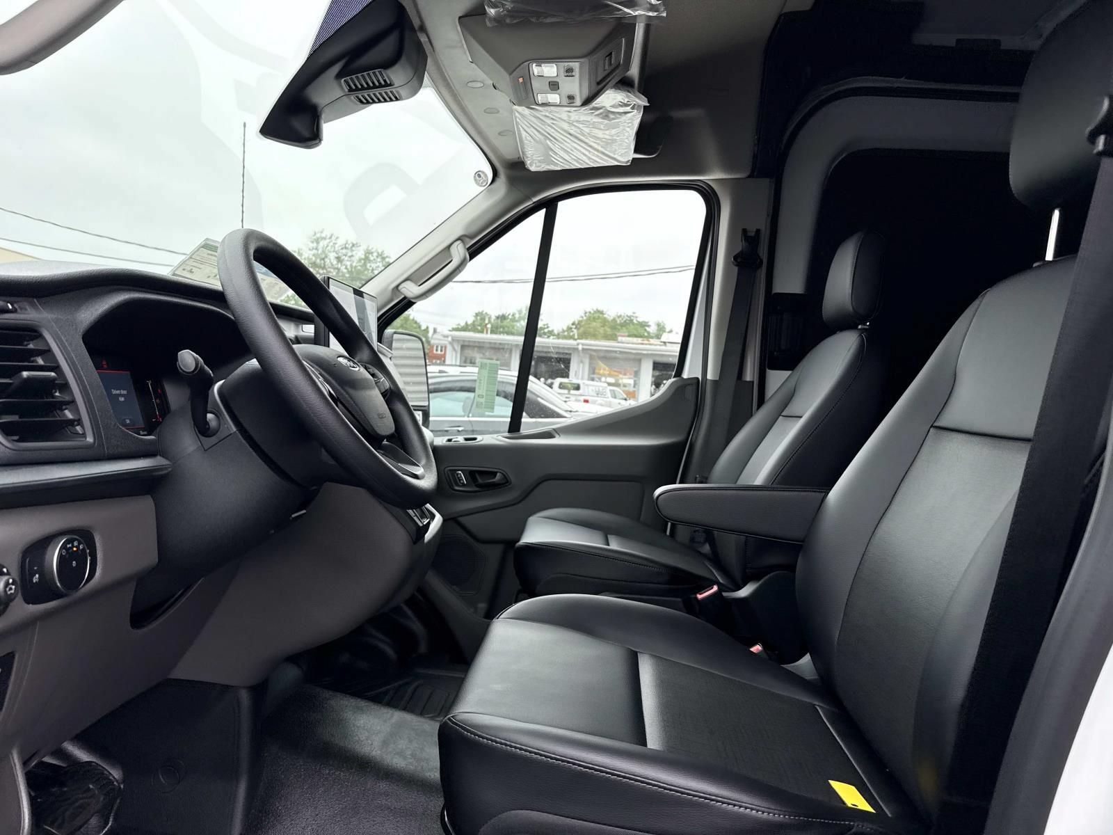New 2026 Ford Transit 250 148 Medium Roof Extended AWD w/ Load Area Protection Package image 10