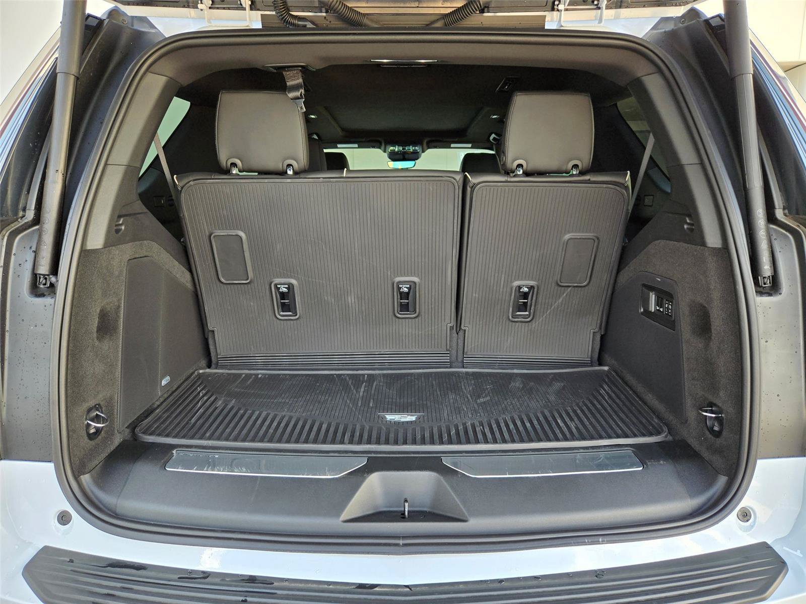 New 2026 Cadillac Escalade Sport w/ Touring Package AWD/4WD image 33