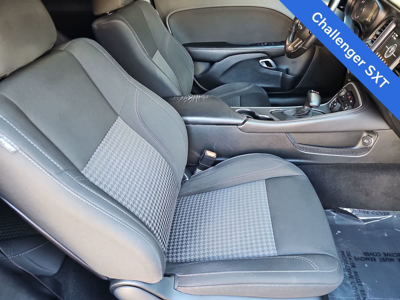 Used 2019 Dodge Challenger SXT w/ Blacktop Package RWD image 17