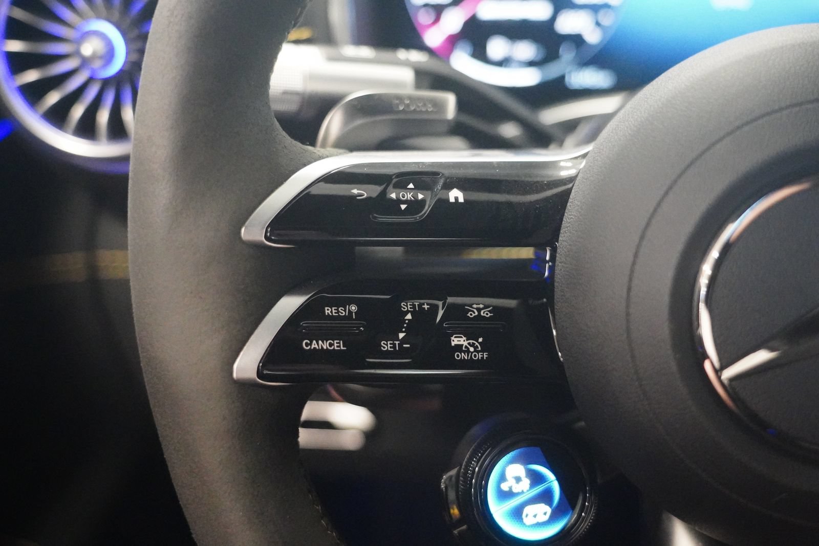 Certified 2025 Mercedes-Benz AMG GT 63 image 17