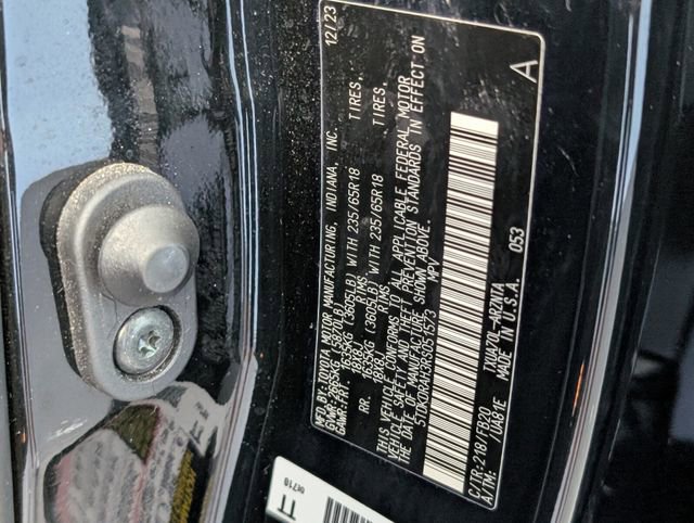 Used 2024 Toyota Highlander LE FWD image 17