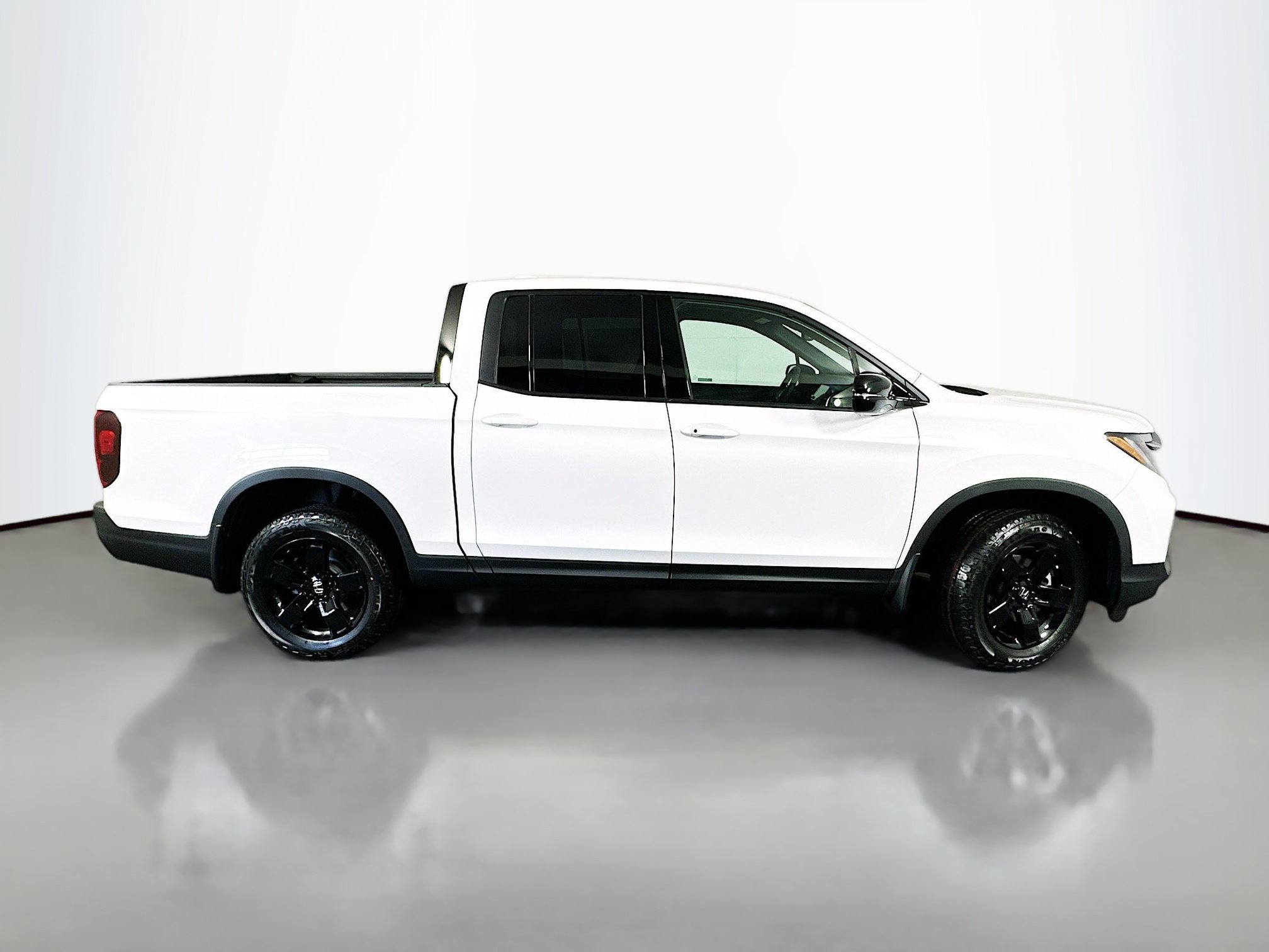 New 2026 Honda Ridgeline Black Edition image 8