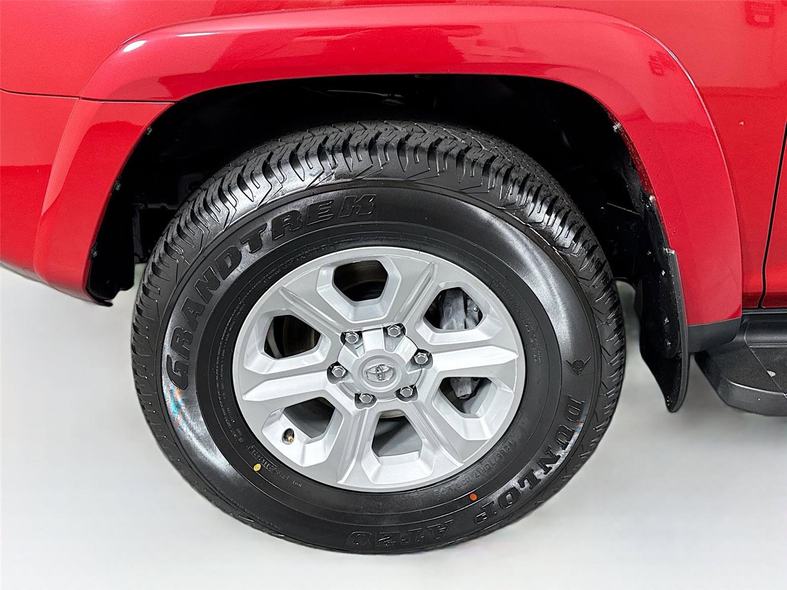 Certified 2024 Toyota 4Runner SR5 Premium image 46