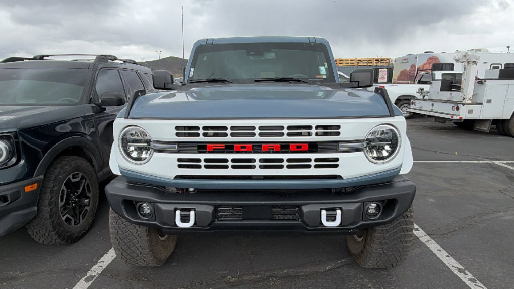 Used 2024 Ford Bronco Heritage Edition image 2
