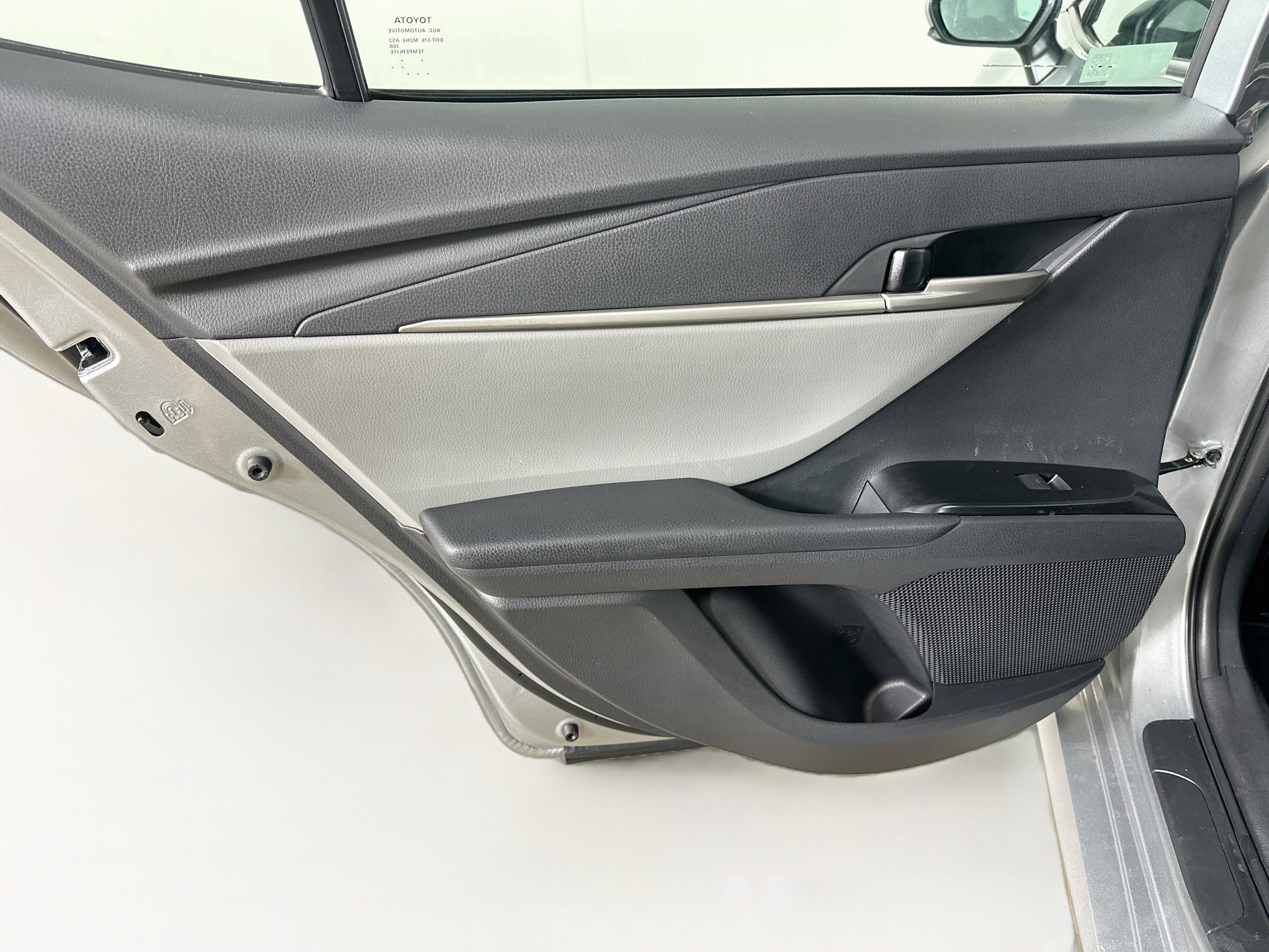 Used 2026 Toyota Camry LE FWD image 26