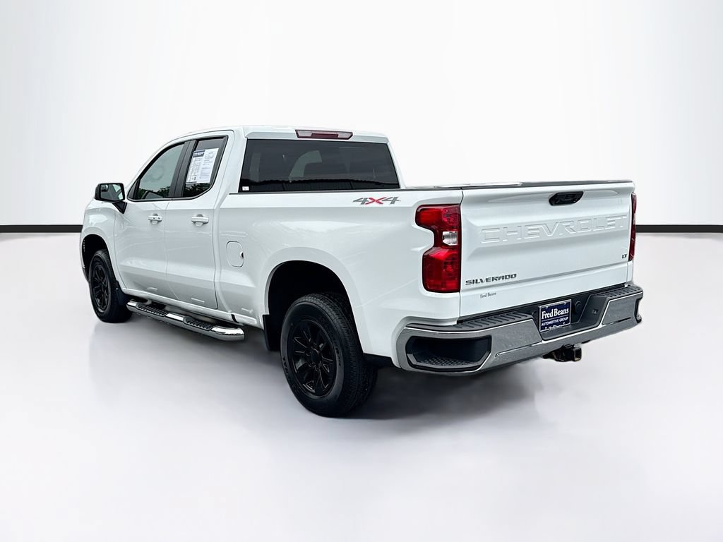 Used 2023 Chevrolet Silverado 1500 LT AWD/4WD image 6