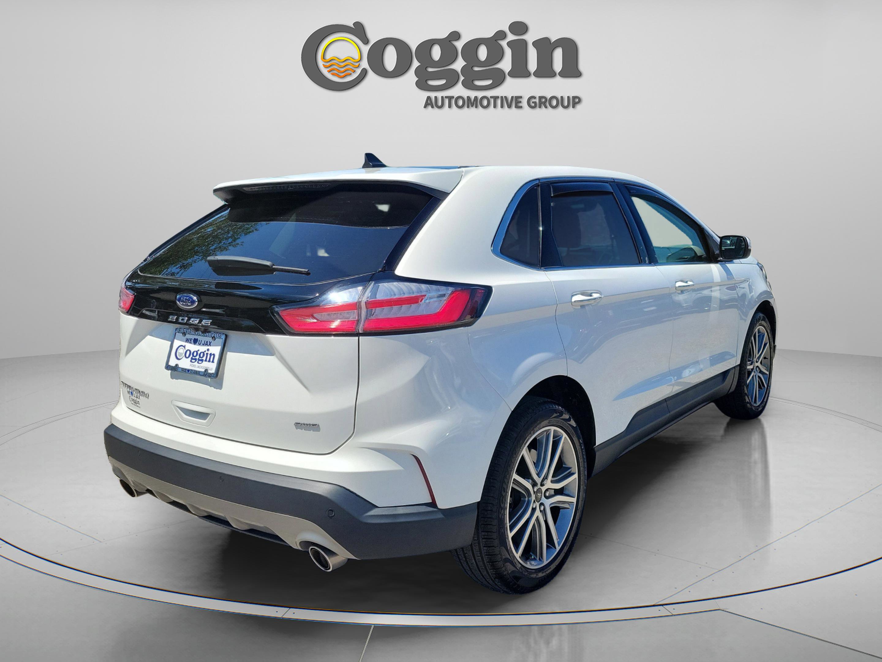 Used 2024 Ford Edge Titanium w/ Cargo Accessory Package AWD/4WD image 3