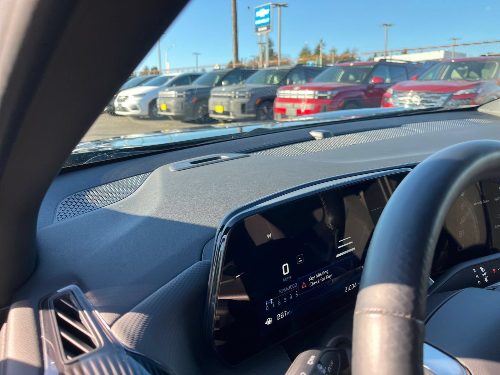 Used 2025 Chevrolet Equinox LT FWD image 34