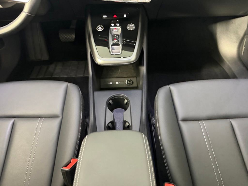 Used 2024 Audi Q4 e-tron Premium Plus w/ Premium Plus AWD/4WD image 17