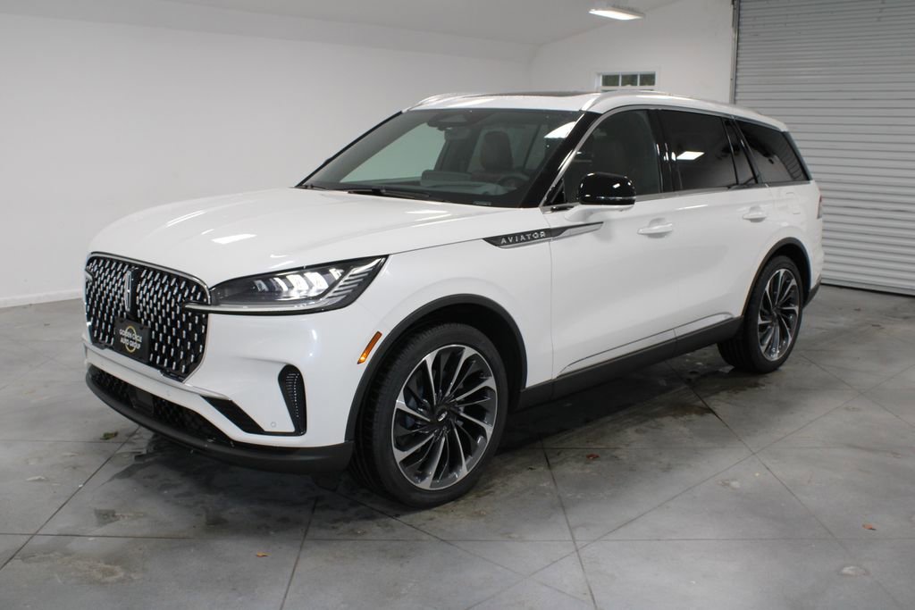 New 2026 Lincoln Aviator Reserve image 3