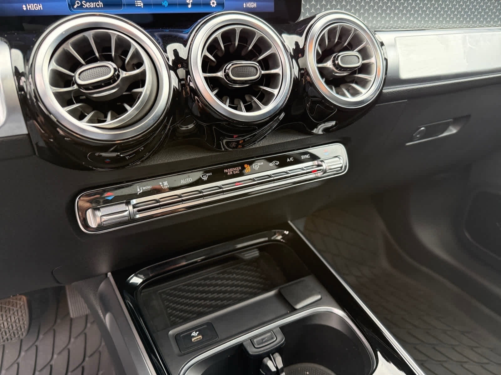 Certified 2024 Mercedes-Benz GLB 250 image 19