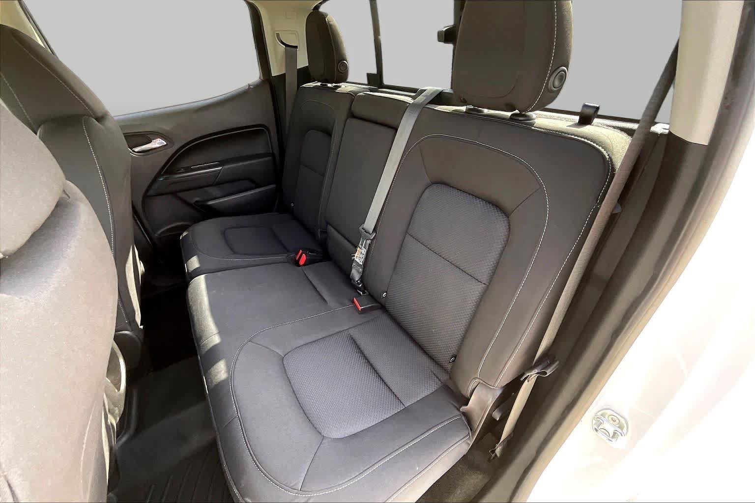 Used 2018 Chevrolet Colorado LT w/ LT Convenience Package AWD/4WD image 19