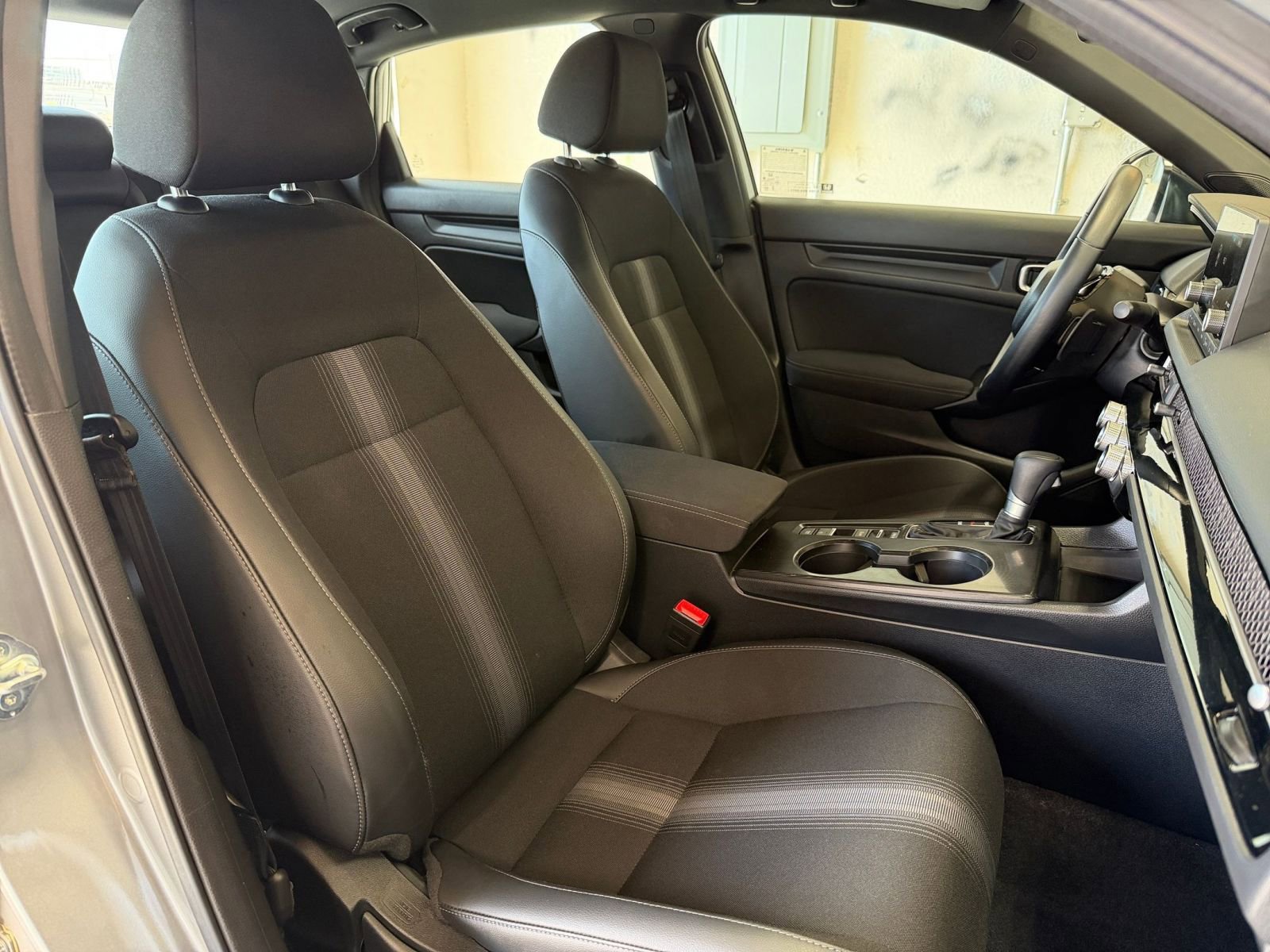 Used 2025 Honda Civic Sport image 34