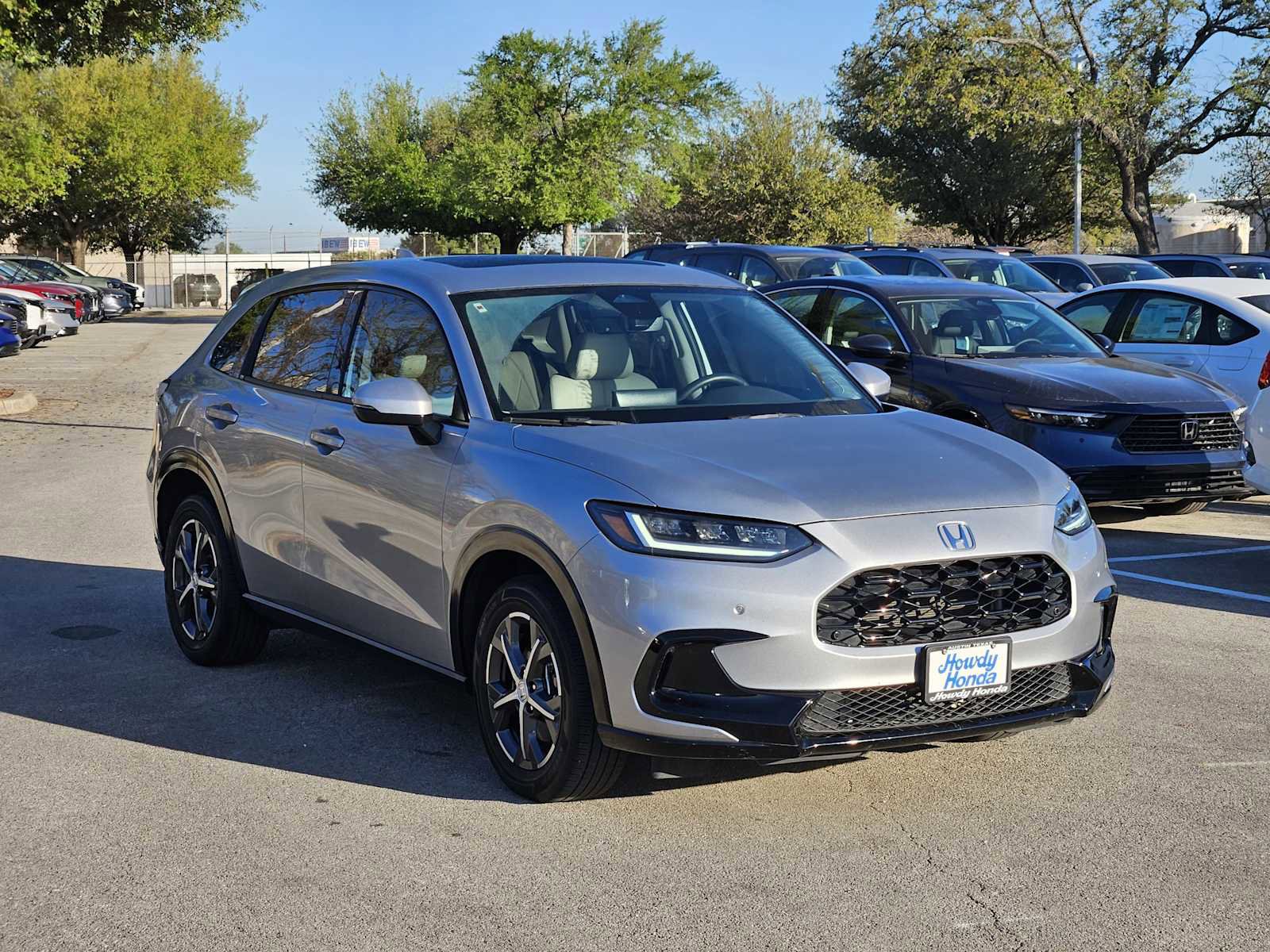 Used 2024 Honda HR-V EX-L image 3