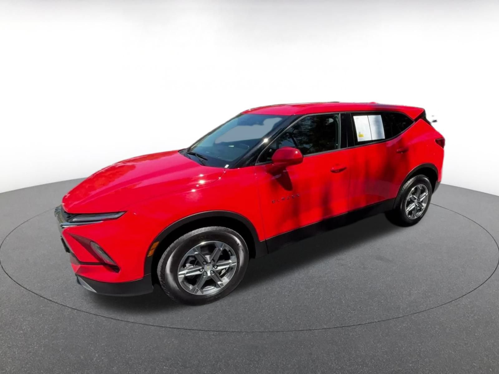 Used 2026 Chevrolet Blazer LT FWD image 7