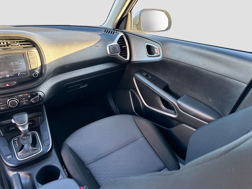 Used 2024 Kia Soul LX w/ Option Group 015 image 21