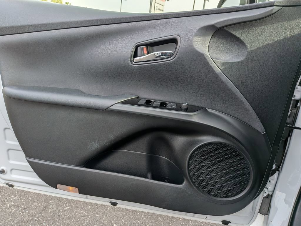 Used 2022 Toyota Prius LE image 19