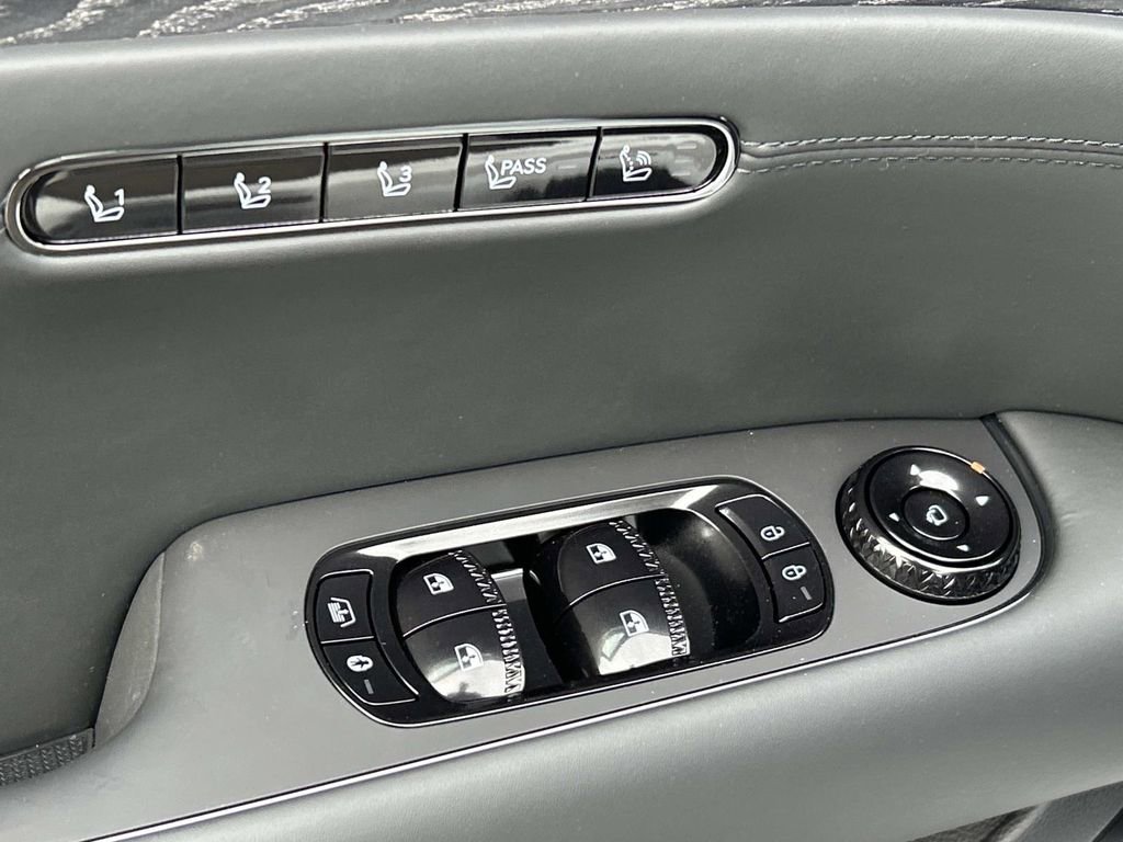 New 2026 Genesis G90 3.5T Prestige AWD/4WD image 17