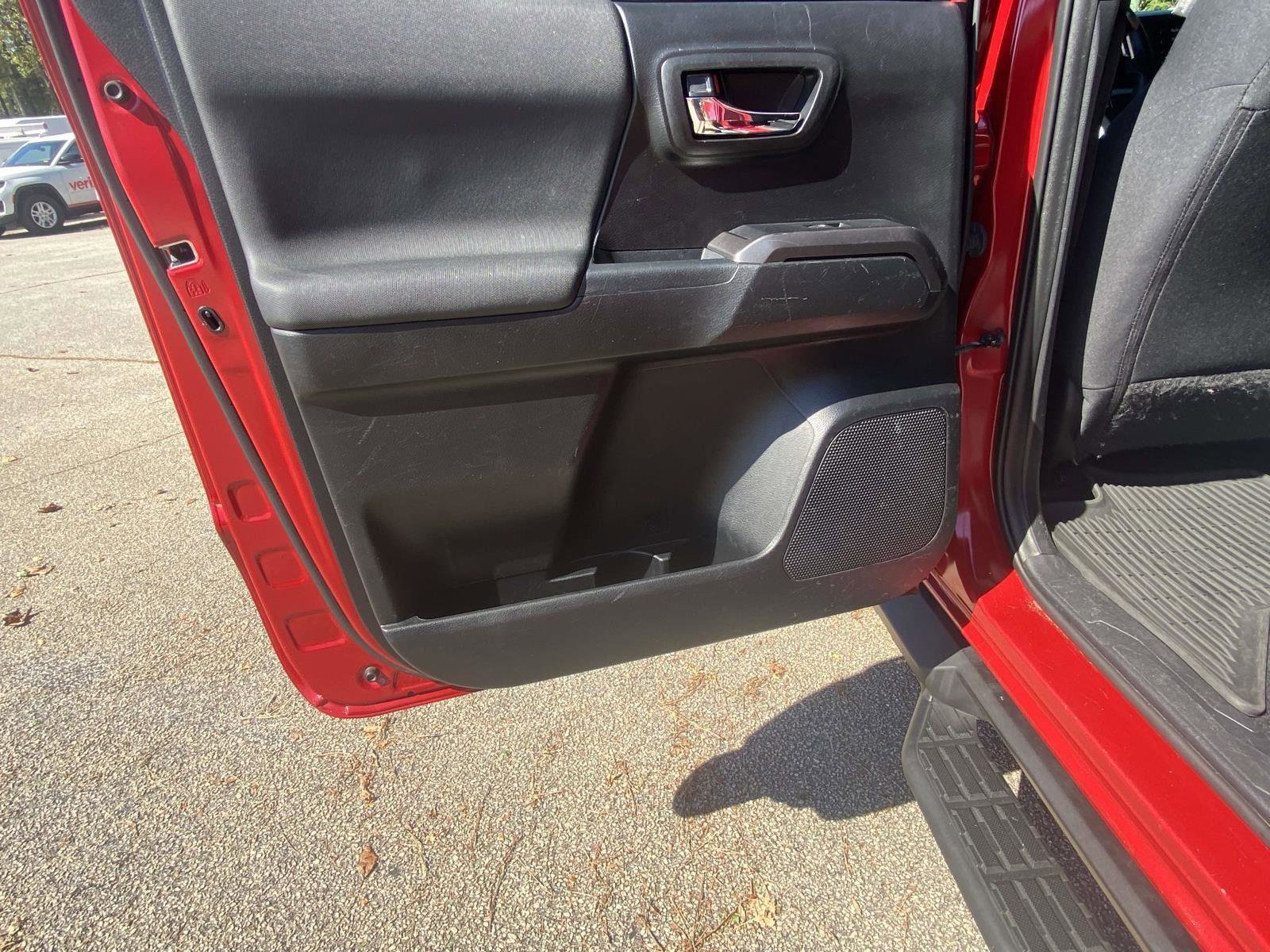 Used 2021 Toyota Tacoma TRD Sport image 20