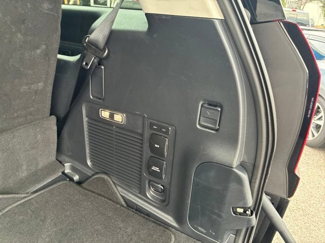 Used 2025 Ford Expedition Active AWD/4WD image 53