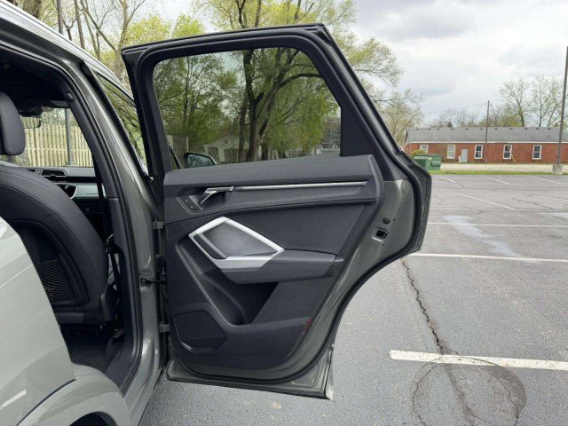 Certified 2021 Audi Q3 2.0T Premium w/ Convenience Package AWD/4WD image 25